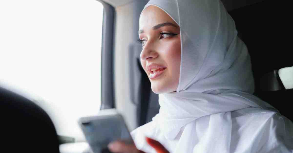 هل يجوز قراءة دعاء الاستخارة من الهاتف