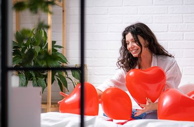 قولي لي ما الهدية التي تحبينها في يوم الحب أقول لك من أنت