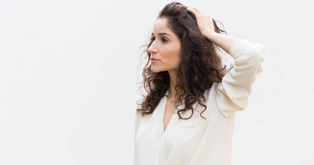 أسباب تساقط الشعر