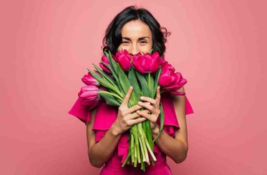 تهنئة عيد الام