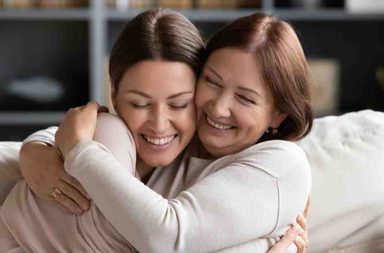 كم باقي على عيد الام