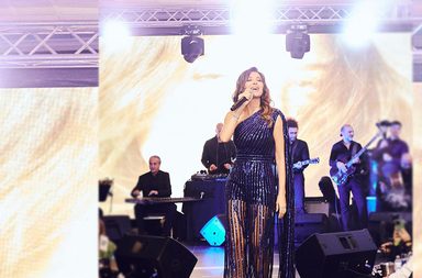 اطلالة نانسي عجرم في هيوستن