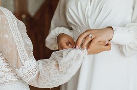 ملابس داخلية للعروس