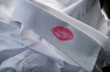 هل الرجل فعلاً خائن بطبيعته؟