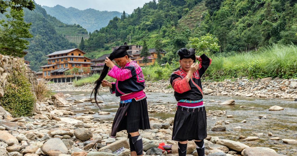 قرية اطول شعر في العالم