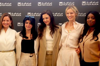 منتجة الأفلام العالمية كايتي هولمز تتعاون مع "فيلم العُلا"