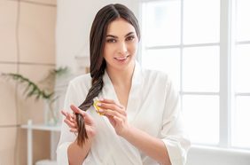 فوائد زيت اكليل الجبل النهدي للشعر