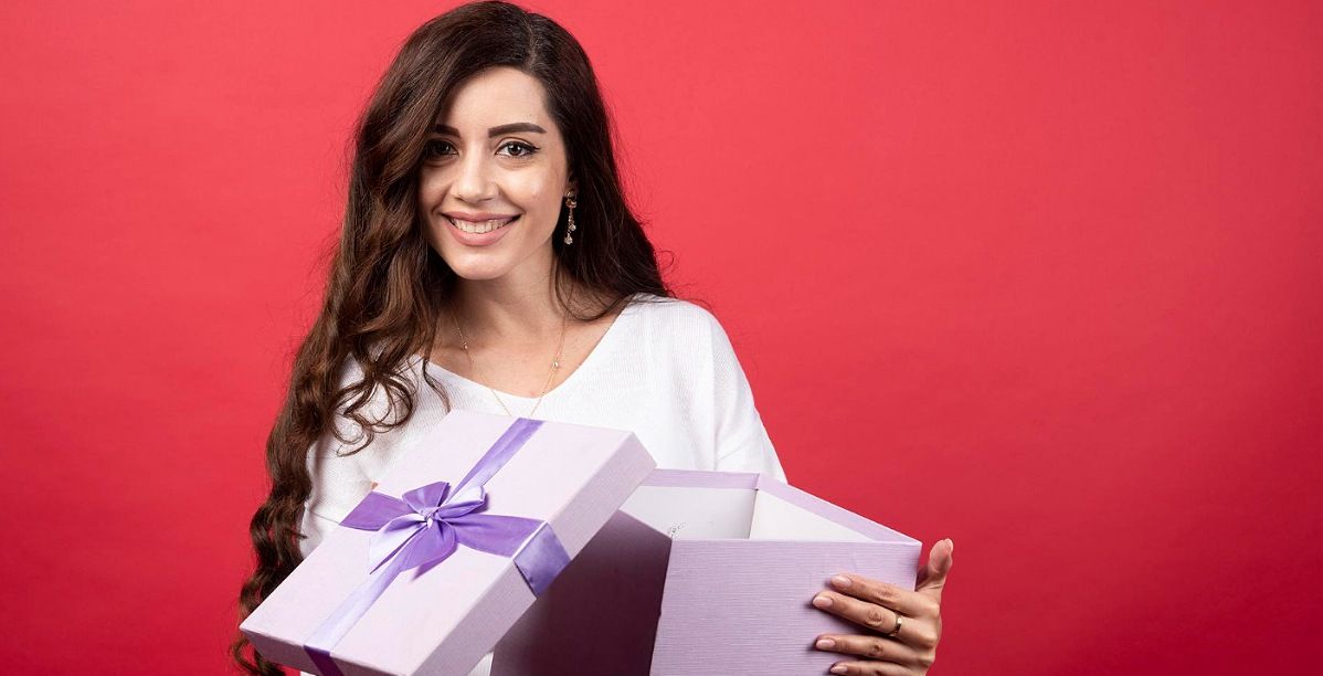 كلام جميل لمن يهديك هدية عبر تويتر
