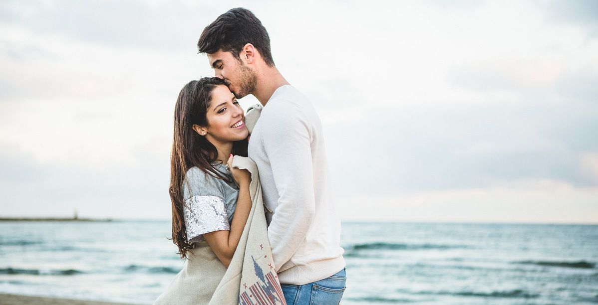 أجمل عبارات غزل بالجمال وبسحر الشريك