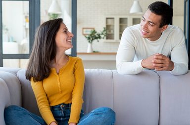 5 عبارات يحب الزوج سماعها من زوجته تأسر قلبه