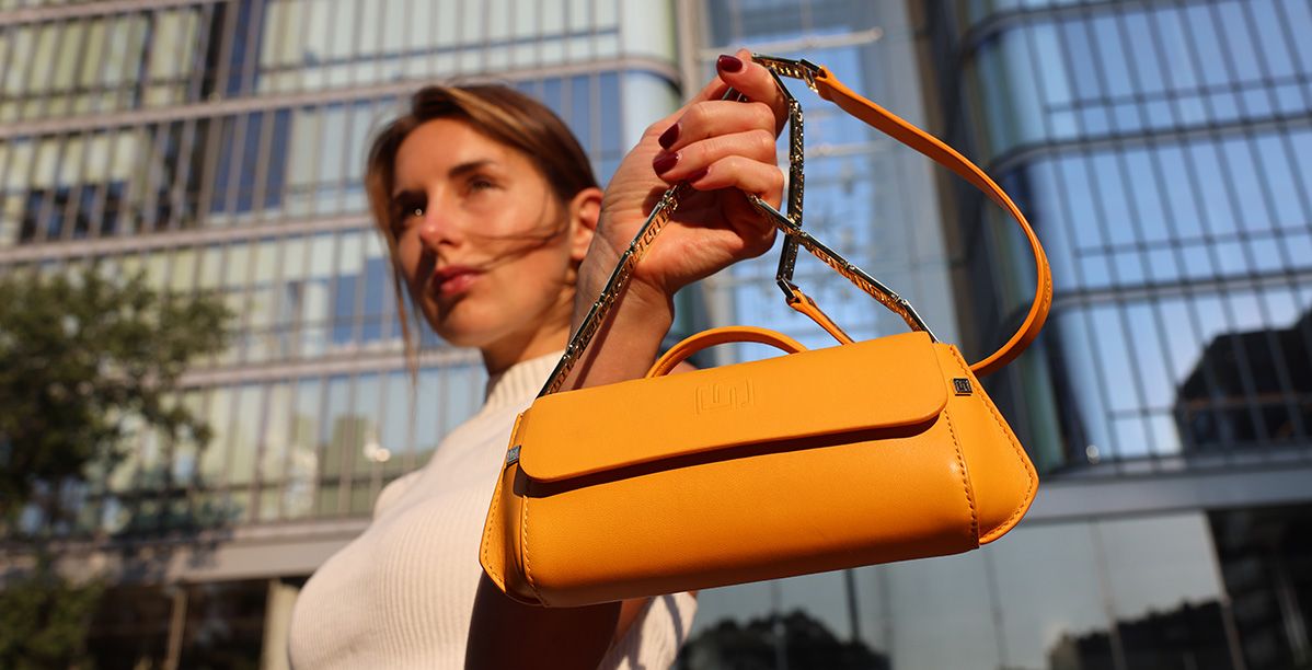 مقابلة مع ياسمينة Taya Bonicos مؤسسة علامة Serena Handbags