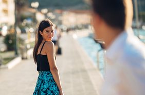 هل يجب أن تبقي صديقة مع الحبيب السابق؟