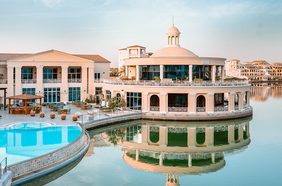 فندق كوبثورن ليك فيو دبي