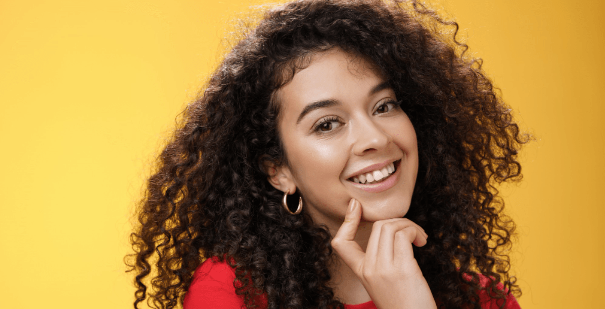 العناية بالشعر الكيرلي الجاف