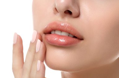 علاج تشقق الشفايف