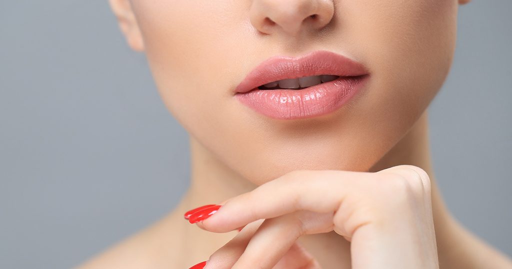 مشكلة تشقق الشفايف