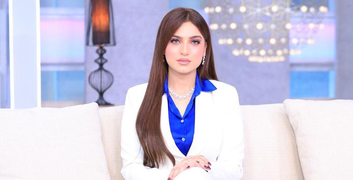 ياسمين عز بدون مكياج