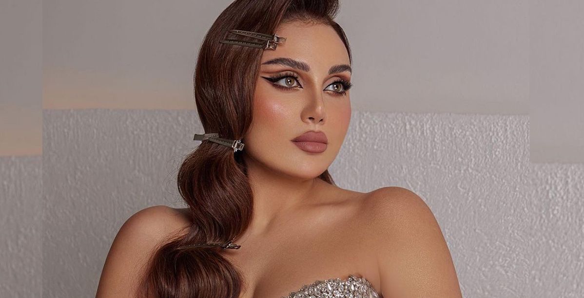 طريقة رسم الايلاينر