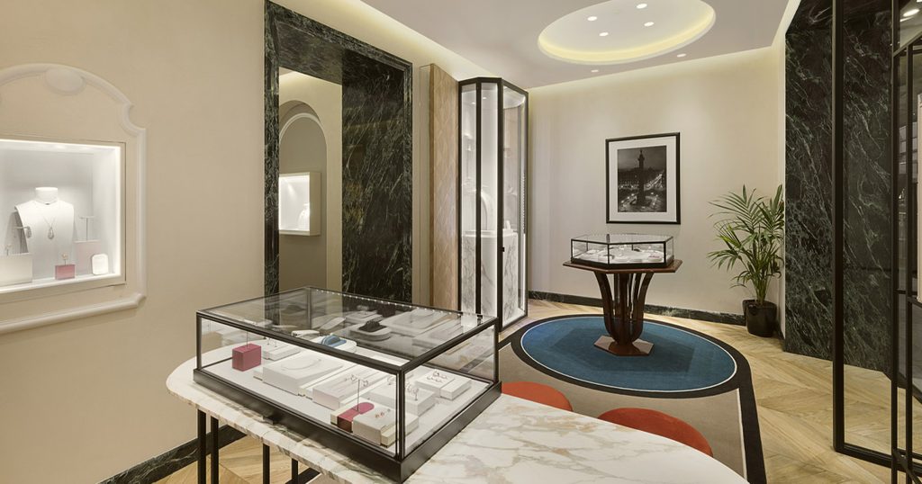 بوتيك "بوشرون" الجديد