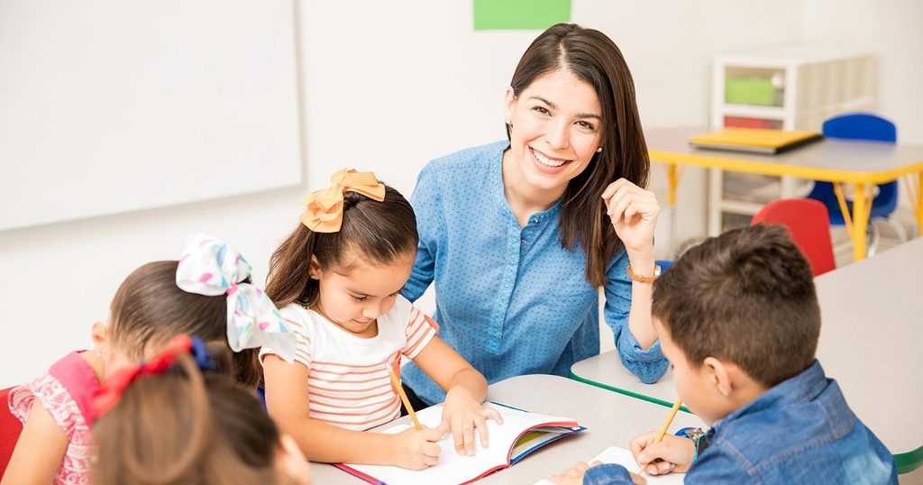 عبارات شكر للمعلمة