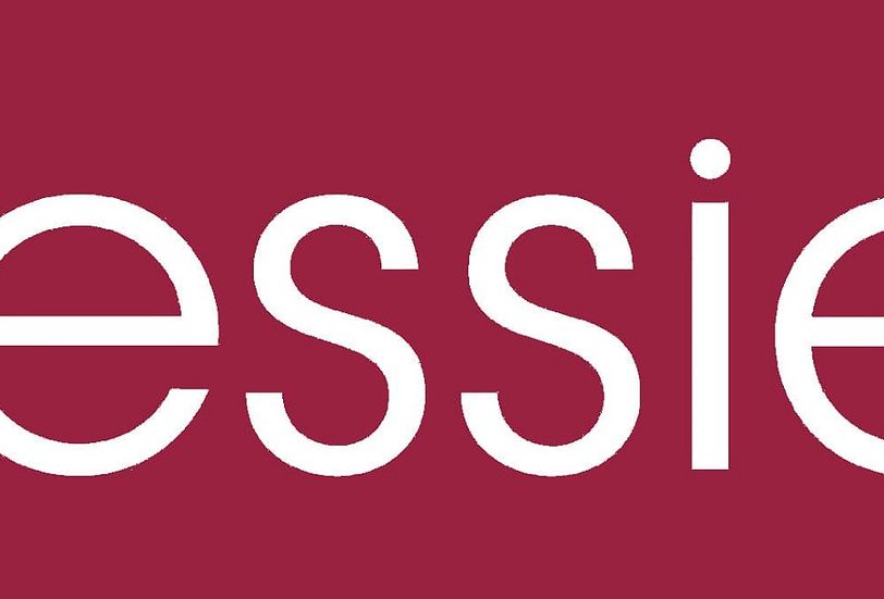 المعلومات عن الماركة العالمية للمناكير Essie