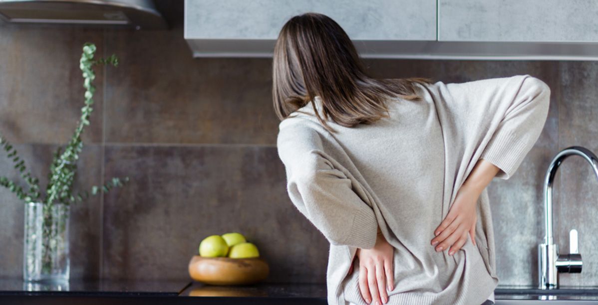 الم اسفل الظهر فوق المؤخرة