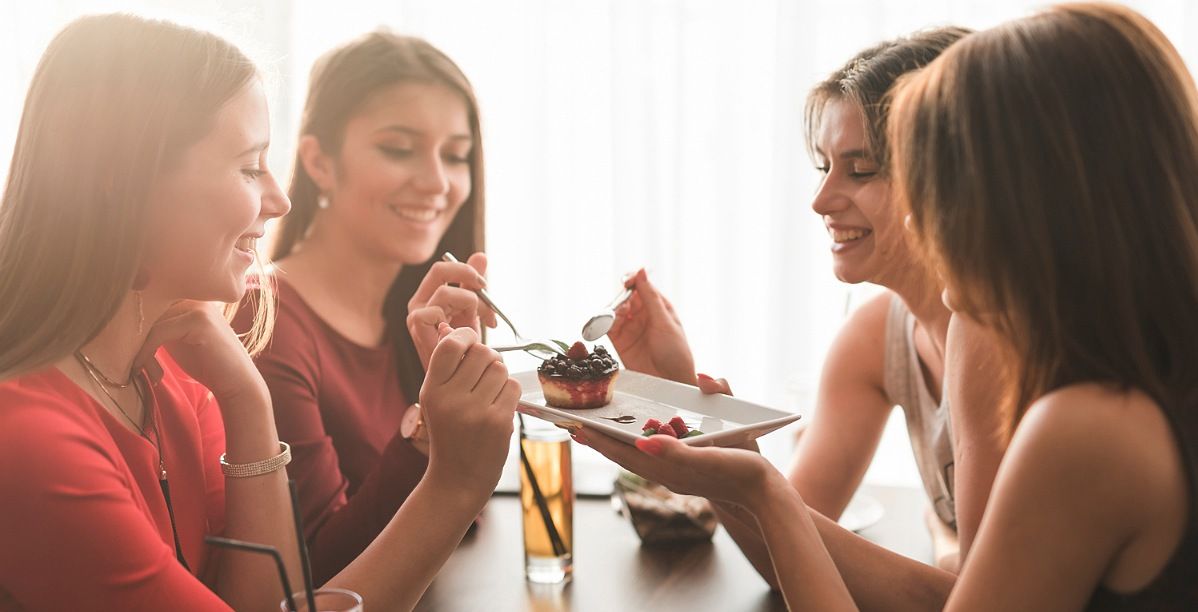 عبارات رد على دعوة عشاء