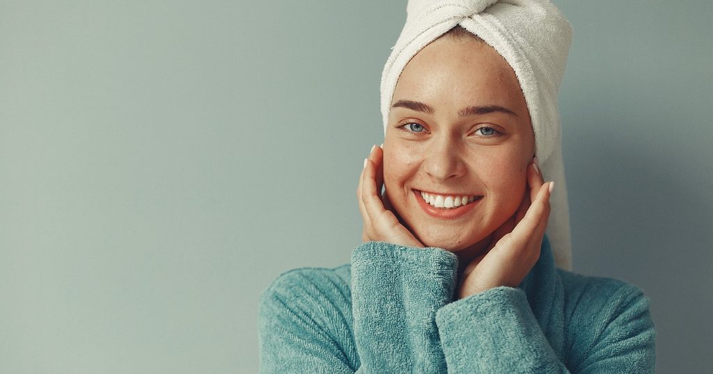 طريقة العناية بالبشرة