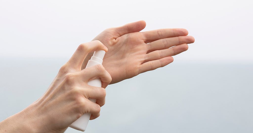 خلطات تبييض اليدين بالجليسوليد