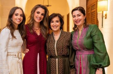 من هي دينا شقيقة الملكة رانيا؟