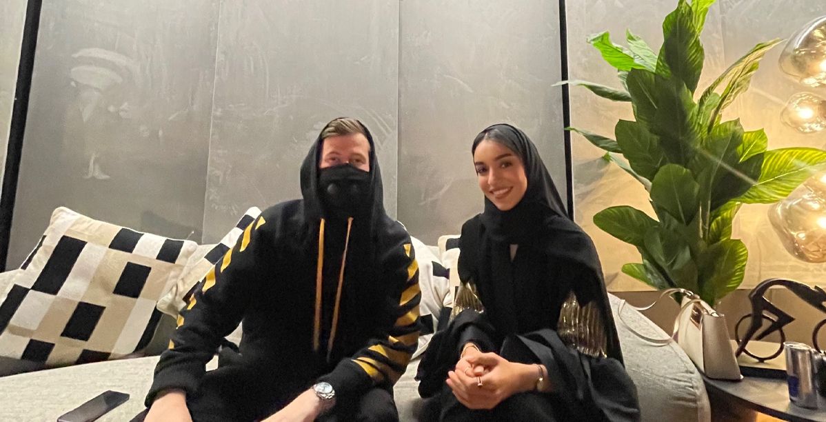 المغنية السعودية زينة عماد تُعلن عن تعاونها مع الدي جي الشهير آلان ووكر في أغنية منفردة جديدة