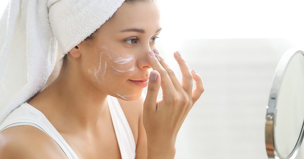 طريقة تطبيق كريم الوقاية من أشعة الشمس