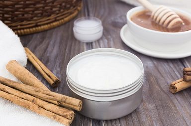 كريمات ترطيب الشعر الجاف