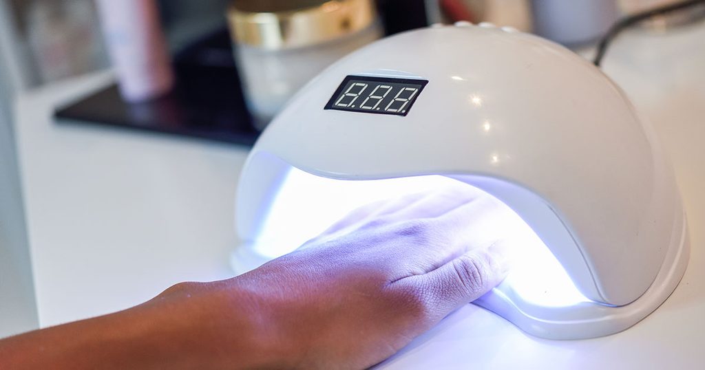 اضرار مناكير الجل الصحية