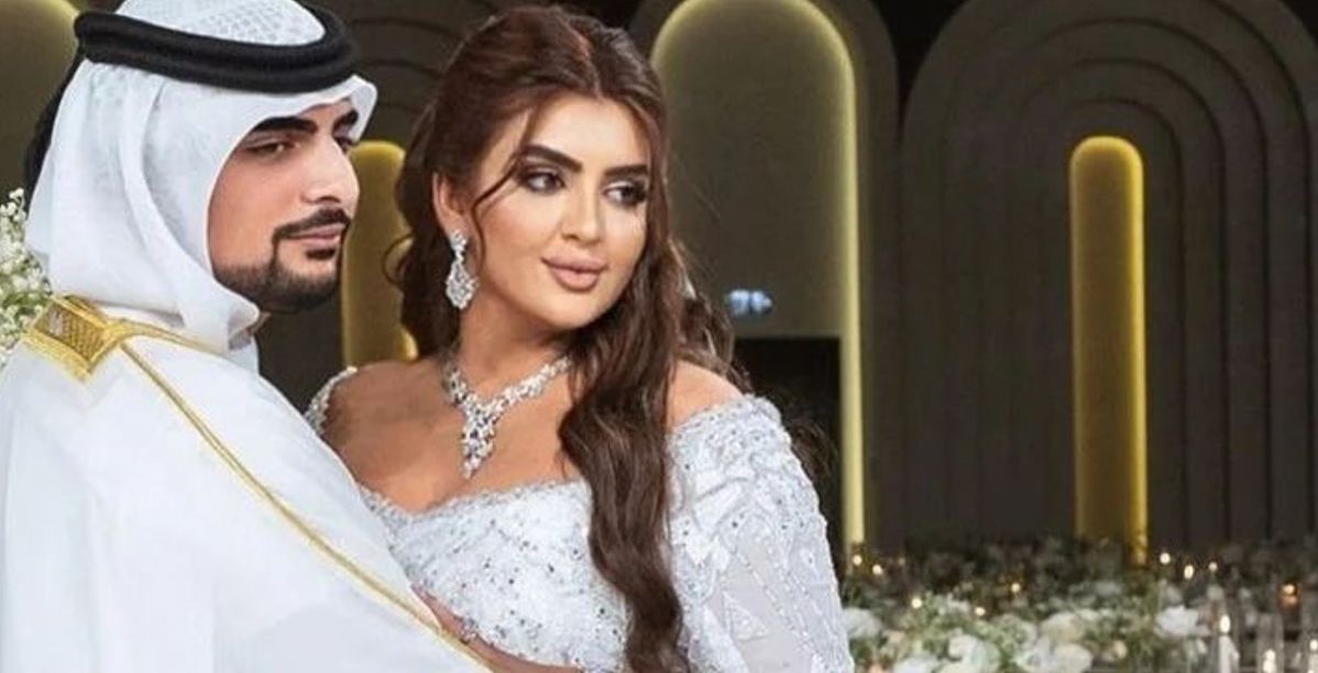 الشيخ مانع يُشارك صورًا برفقة زوجته الشيخة مهرة من اليونان