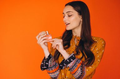 هل العطر ممنوع في الطائرة