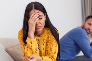 علامات تؤكد انك في علاقة ضارة بصحتك النفسية