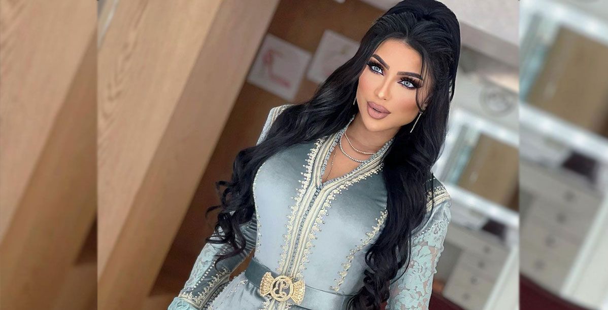 دنيا بطمة في اول ظهور لها
