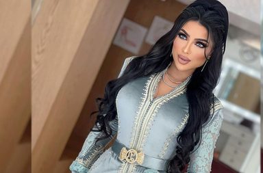 دنيا بطمة في اول ظهور لها