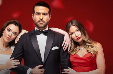 المسلسلات العربية المقتبسة عرض أزياء على حساب النص