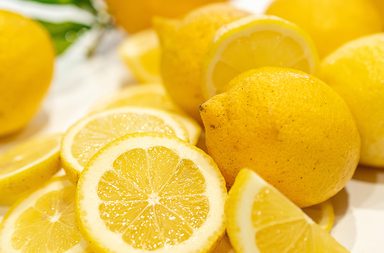 اضرار الليمون وقت الدورة الشهريّة يختلف عمّا تعتقدينه