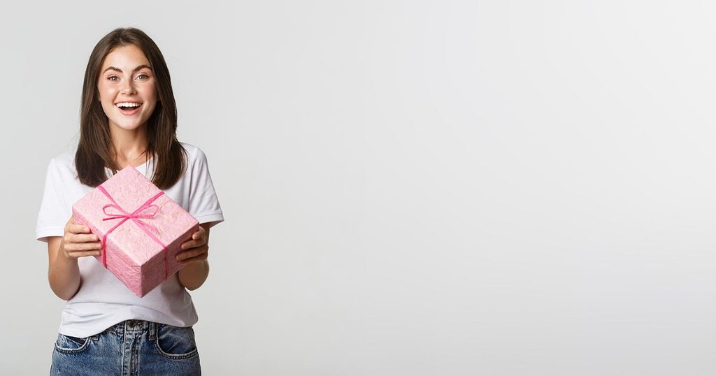 أجمل هدية للبنات