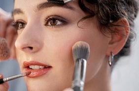 أخطاء المكياج وتصحيحها