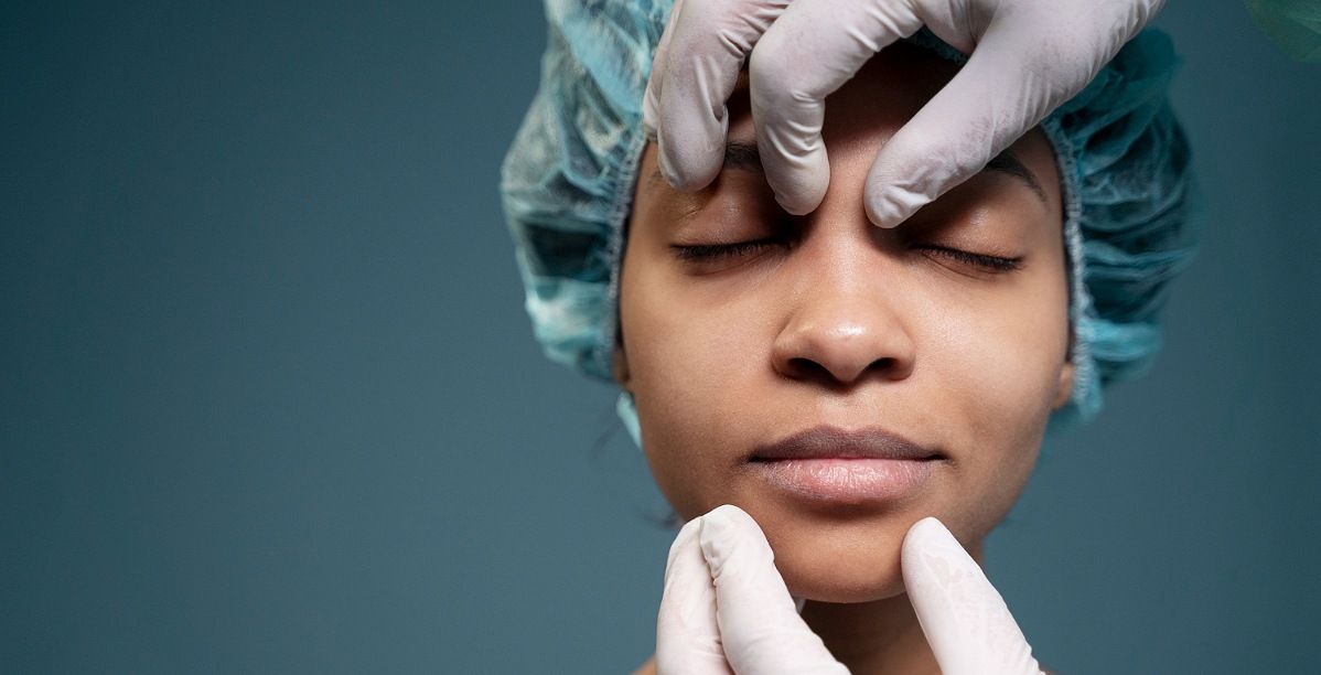 متى يمكن الاستحمام بعد عملية تجميل الانف