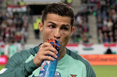 كريستيانو رونالدو يتحدث اللغة العربية