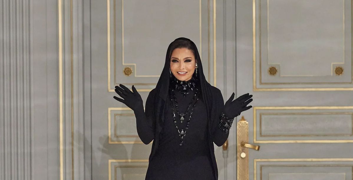 المصممة السعودية تيما عابد وحكاية نجوميتها في عالم الموضة والأزياء