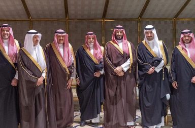 ظهور ولي العهد محمد بن سلمان في حفل زفاف في الرياض يحظى بتفاعل واسع
