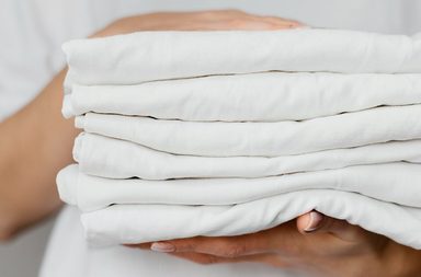 كيفية إزالة الحبر من الملابس البيضاء