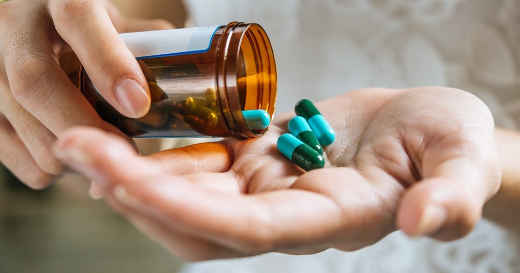 مكملات تحافظ على شبابك