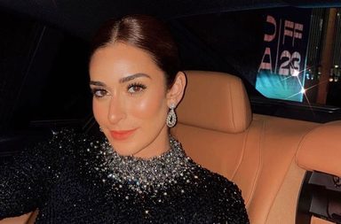 إطلالات كلاسيكية لم نعتد رؤيتها على أمينة خليل في مهرجان البحر الأحمر السينمائي 2023